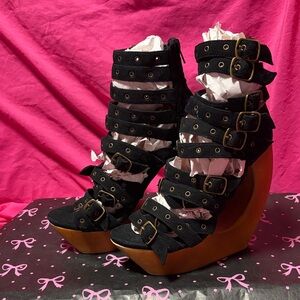 Elegant Black Multi-Buckle Wedge Sandals